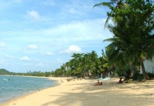 maenam-beach